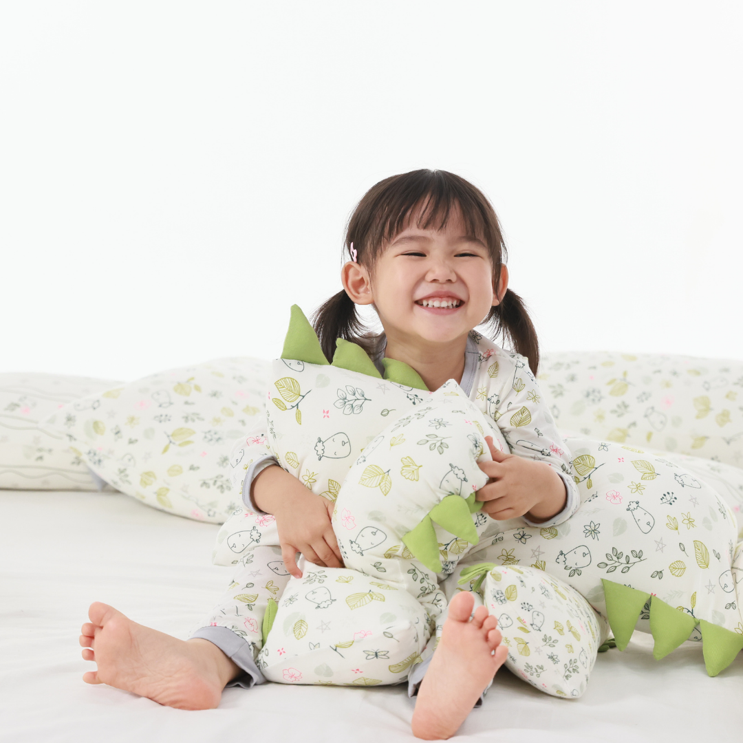Bed-Time Buddy™ Case Dream Garden A Cream with Color tag - XL
