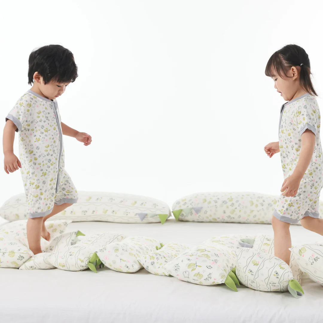 Bed-Time Buddy™ Dream Garden A Cream with Color tag - XL (size 31x86cm)