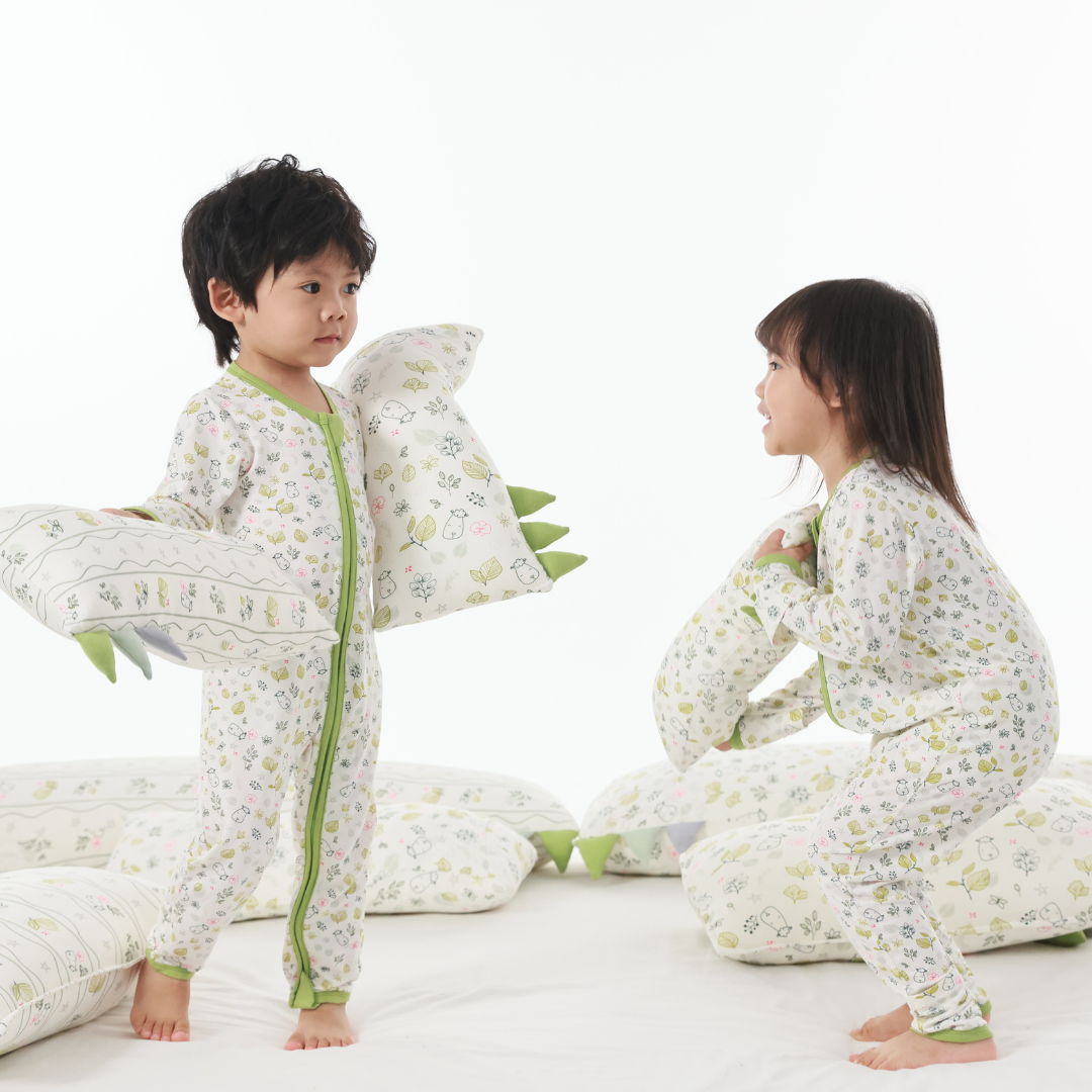 Bed-Time Buddy™ Case Dream Garden A Cream with Color tag - Small