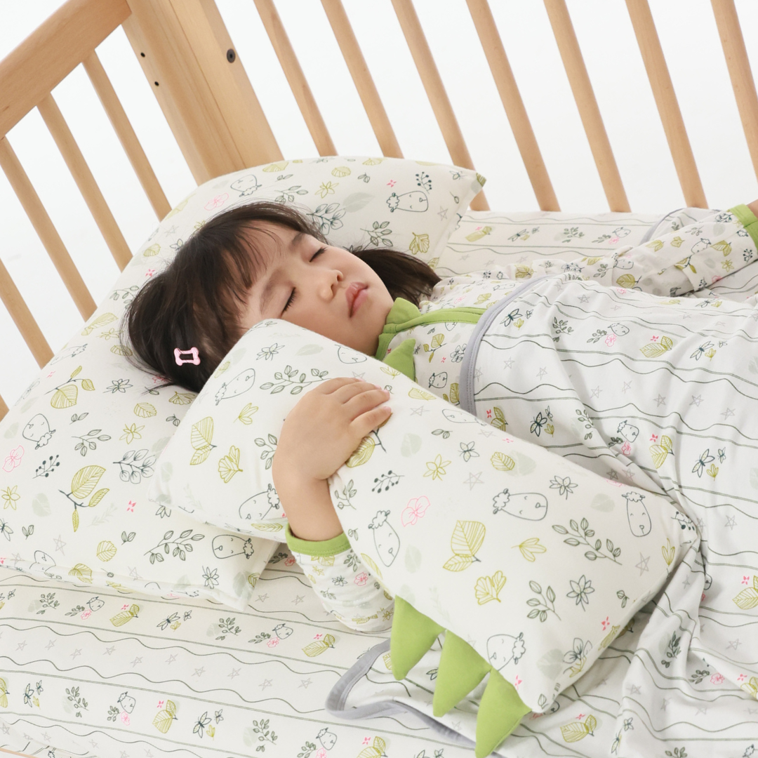 Bed-Time Buddy™ Dream Garden A Cream with Color tag - Small (size 13x30cm)