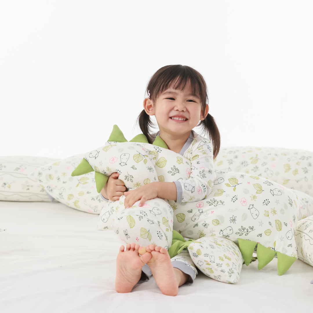 Bed-Time Buddy™ Case Dream Garden A Cream with Color tag - Jumbo