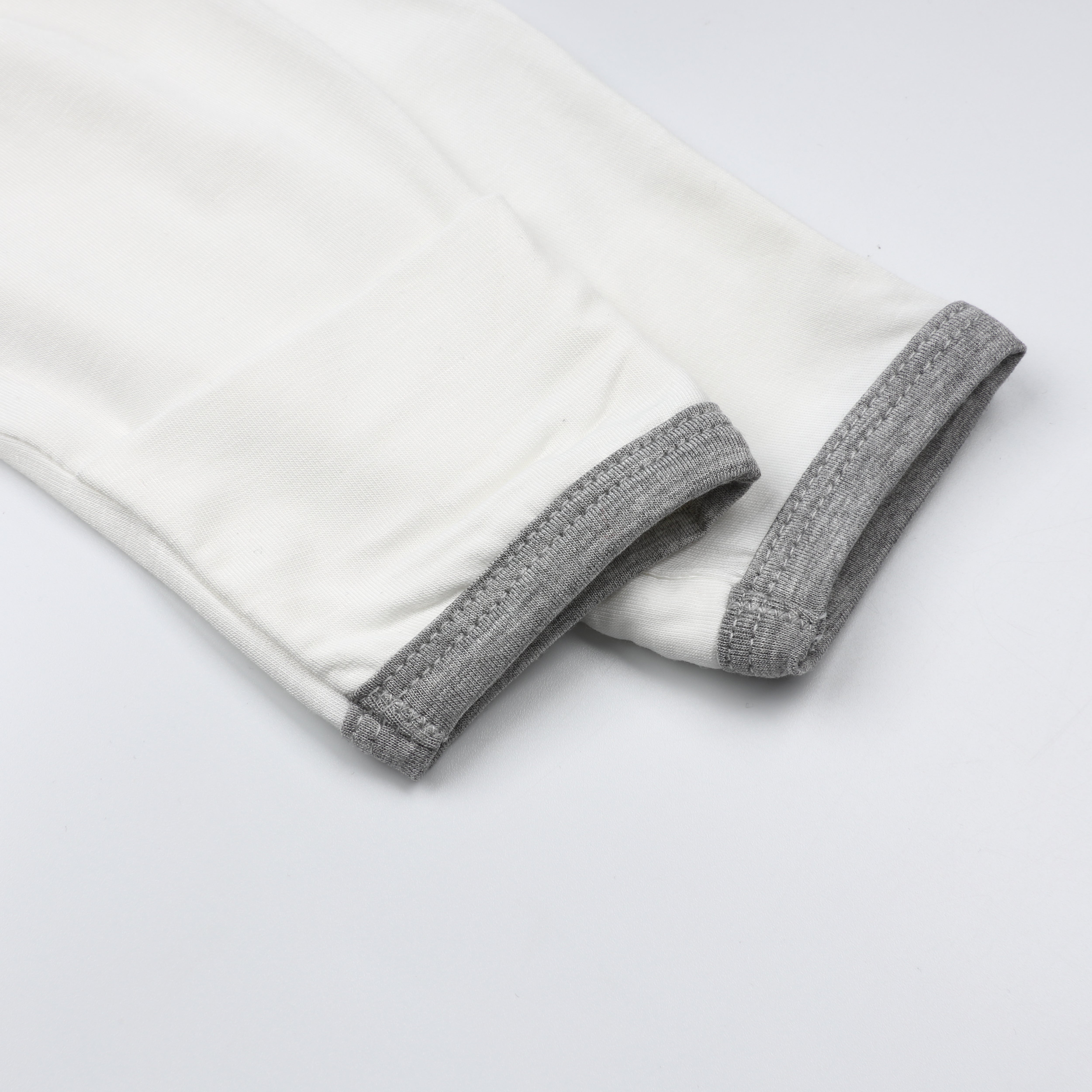 Pyjamas Set S22 White + Pants S22 Grey